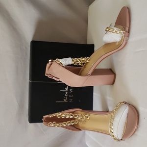 NEW Nicole Miller Gabriella Heeled Sandal